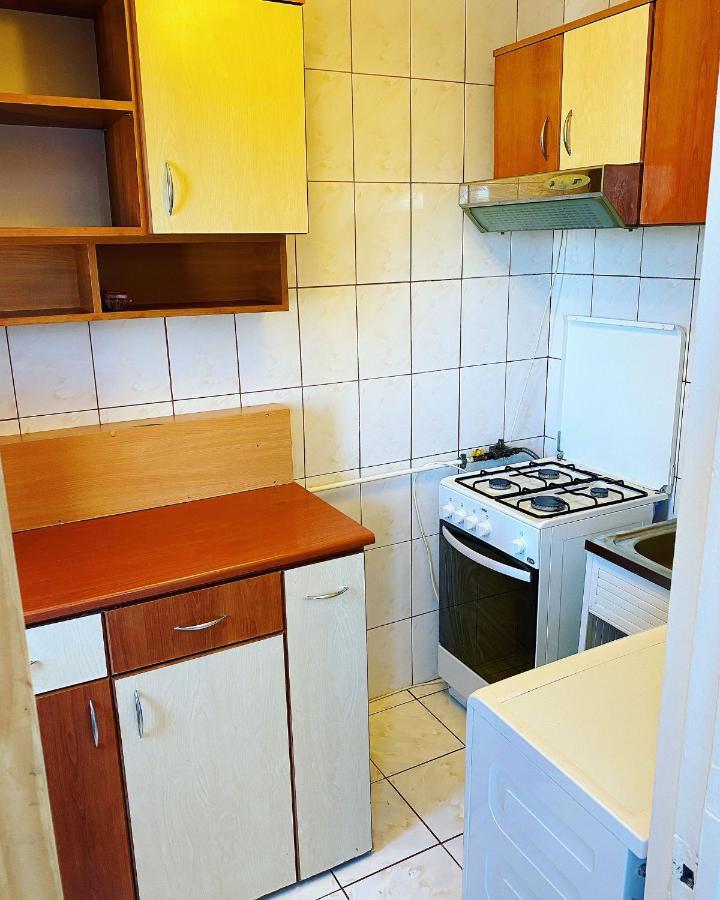 Studio Ianis Bukarest Exteriör bild