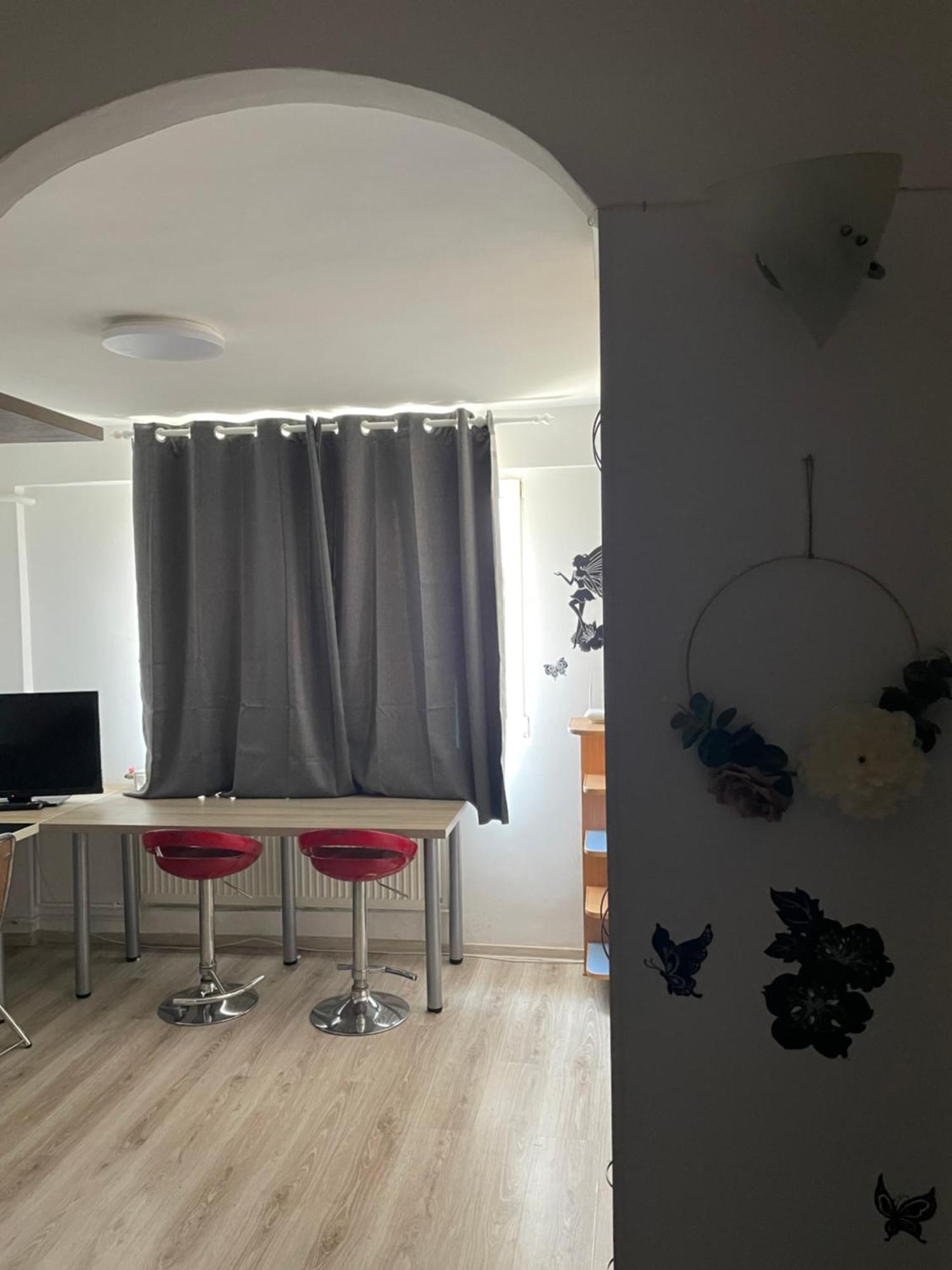 Studio Ianis Bukarest Exteriör bild